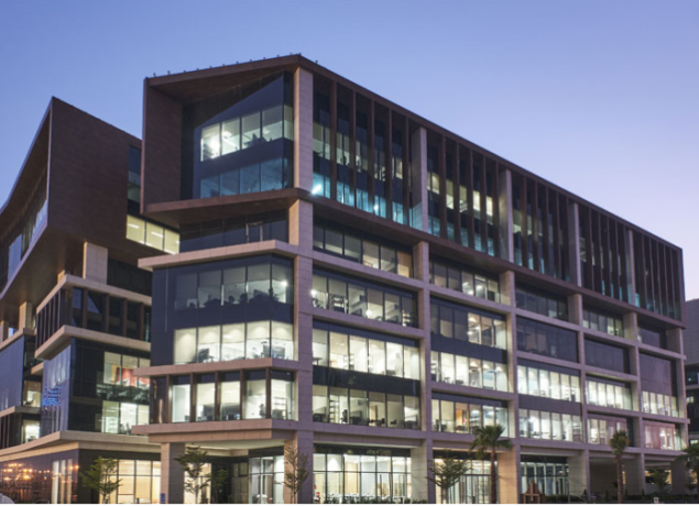 university-of-wollongong-in-dubai-big-1